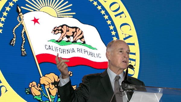 Jerry Brown gobermador de California