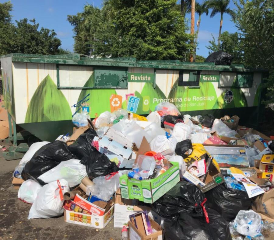 contenedor de reciclaje parque central Puerto Rico