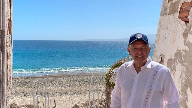 Andres Manuel Lopez Obrador en las Islas Marias