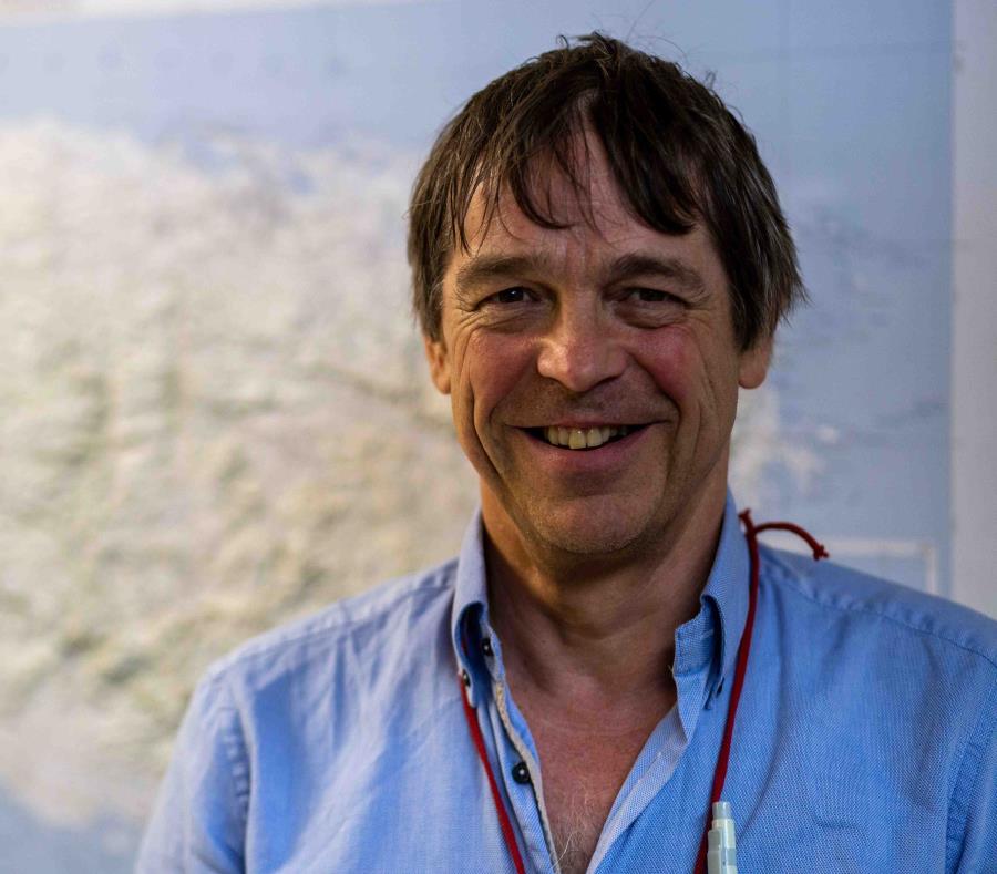 geologo ingles Gareth R Davies