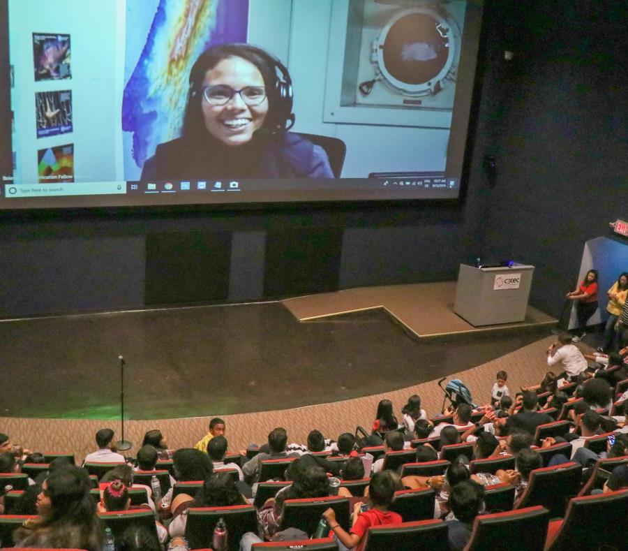 puertorriqueña Yashira Cruz Rodríguez teleconferencia estudiantes Centro Criollo de Ciencia y Tecnologia del Caribe C3Tec Caguas